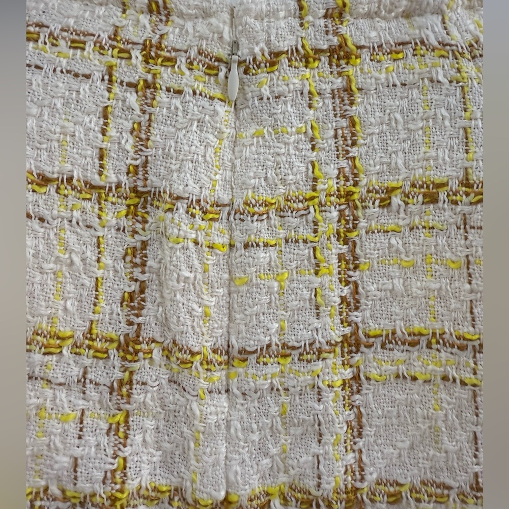 NWT CAbi SZ 8 Y2K  Coco Tweed Boucle White Yellow Checkered Pencil Mini Skirt - Picture 7 of 9